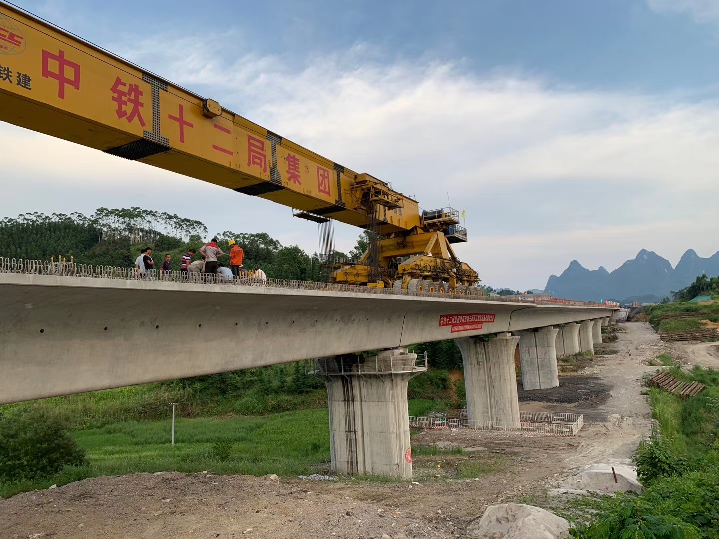莘县预应力加固在公路桥梁施工应用